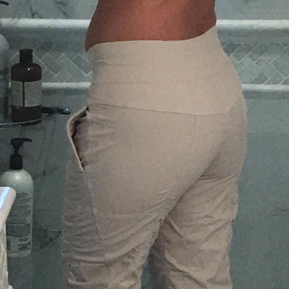 LULULEMON CAPRI PANTS DRAWSTRING LEGS-EEUC-SIZE 2