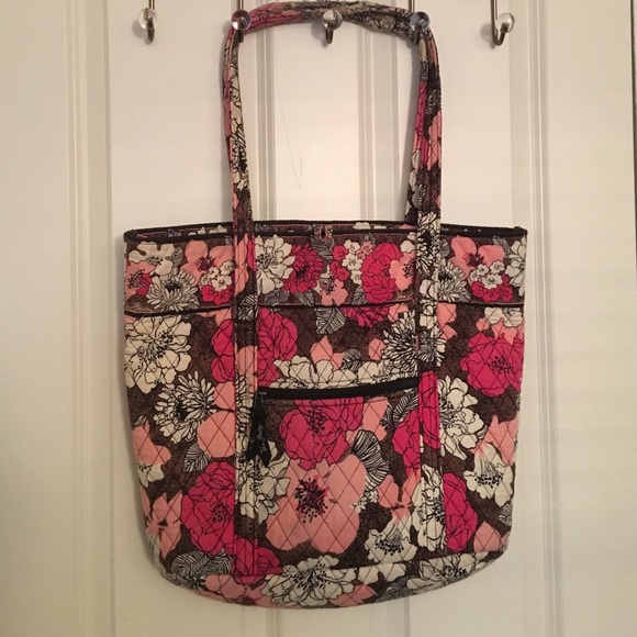 Vera Bradley Handbags - Vera Bradley Vera Tote in Mocha Rouge Pattern
