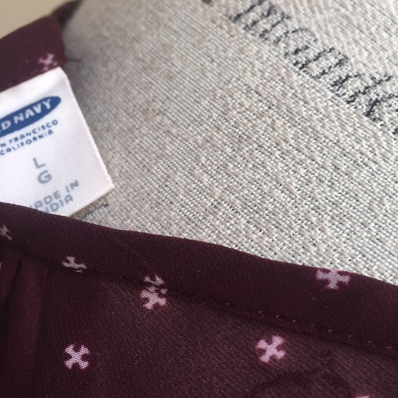 Old Navy Sheer Top - Picture 8 of 8