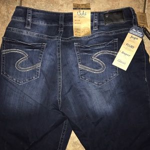 Suki Bermuda Shorts- 18