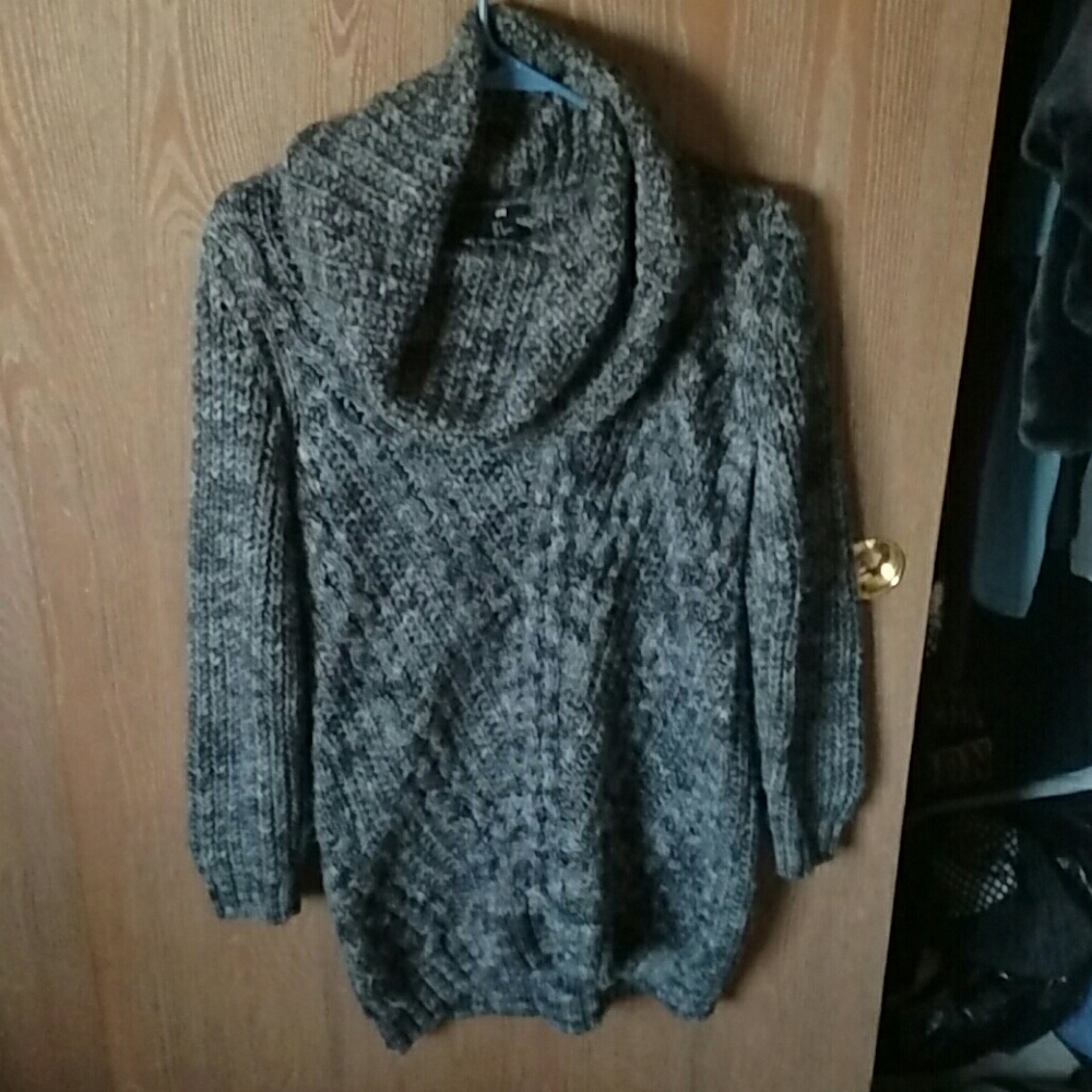 H&M Sweater