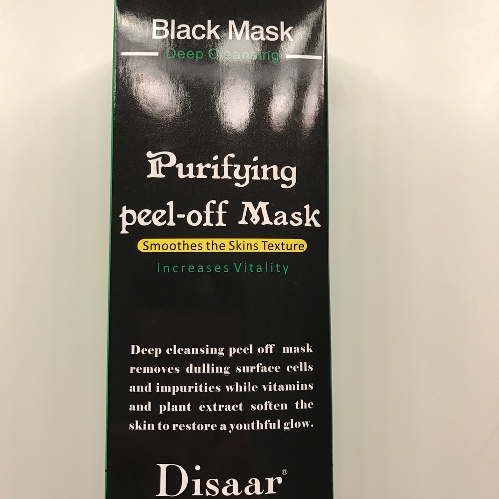 NWT Pore Clarifying Mask