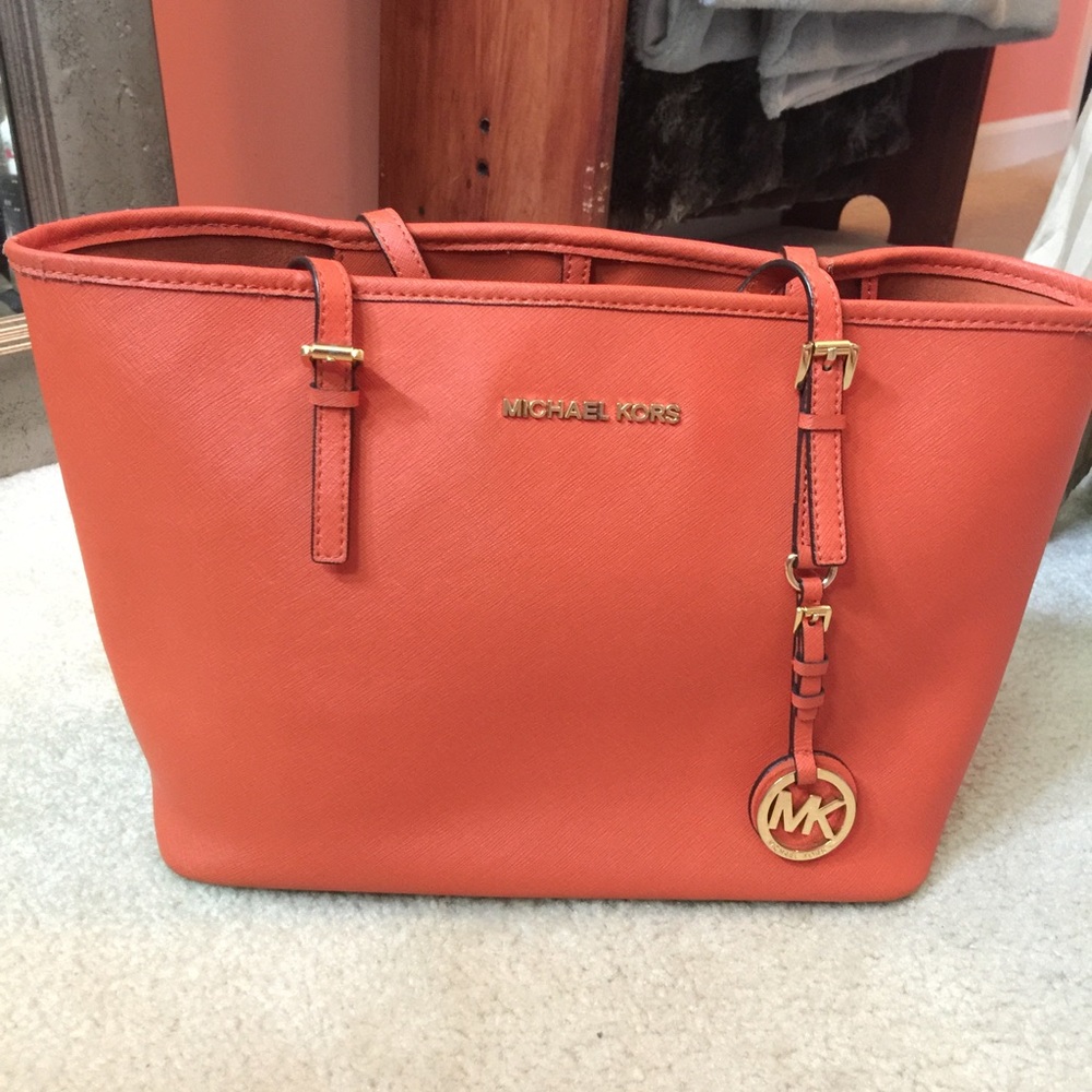 MICHAEL KORS Jet Set medium handbag 👜