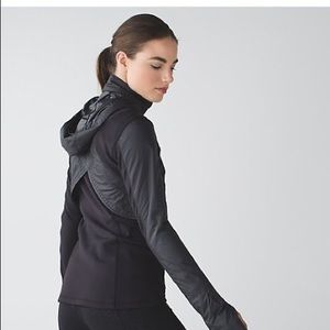 EUC Kanto Catch Me Run Jacket in Black