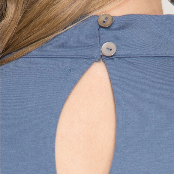 Long sleeve rayon top with choker - Picture 2 of 3