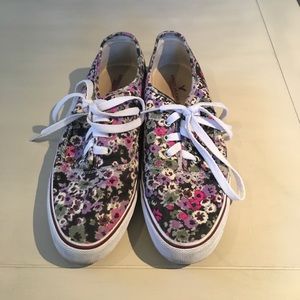 American Eagle Floral Sneakers