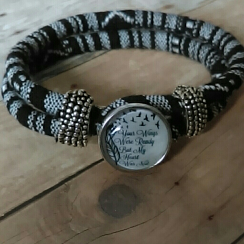Snap button bracelet
