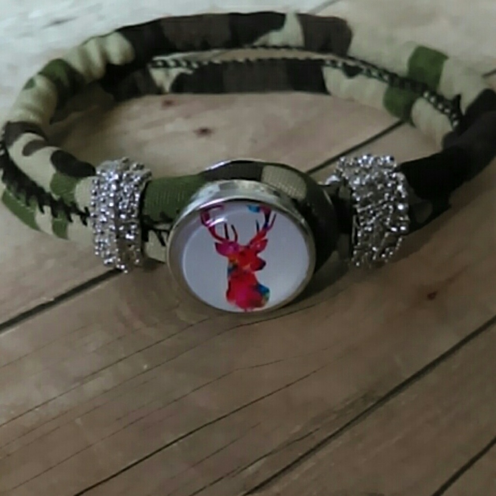 Pink Buck camo snap button hunting bracelet