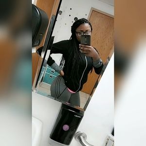 Meet your Posher, Stoney