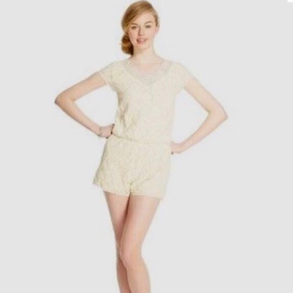 Xhilaration Pants - Cream Lace Romper