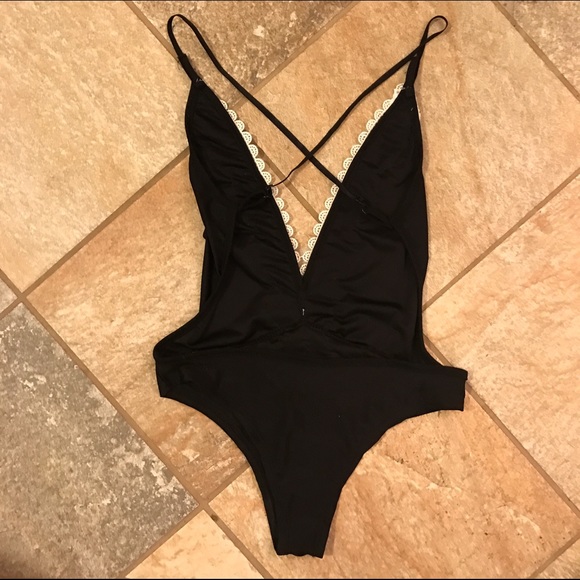 NWT boho lace monokini (1S & 1M) - Picture 3 of 4