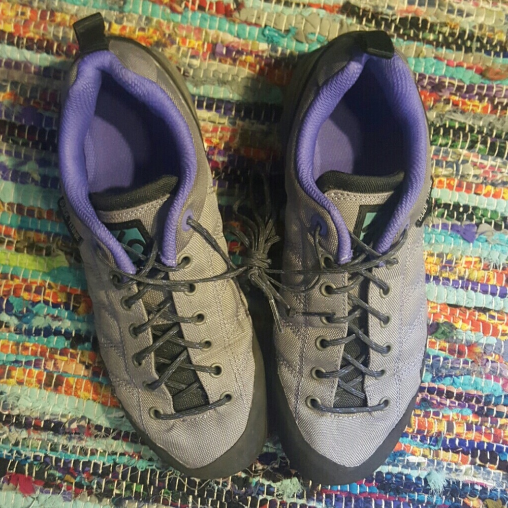 Approach Shoes