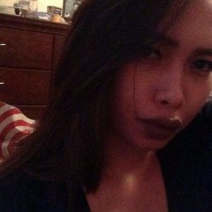 Meet your Posher, Roxanne