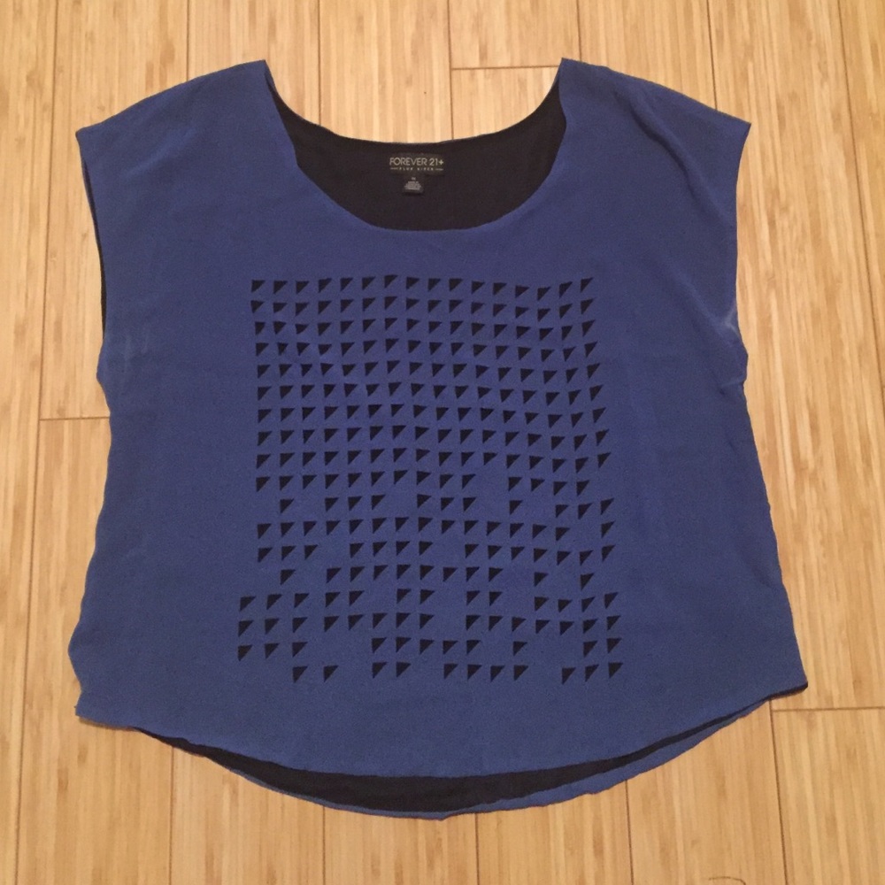 Blue and black geometric shape design top