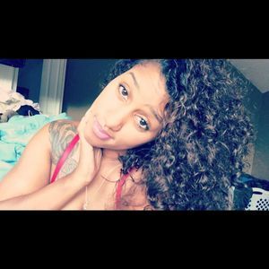 Meet your Posher, Summer