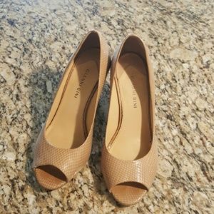 Tan snake skin texture wedges