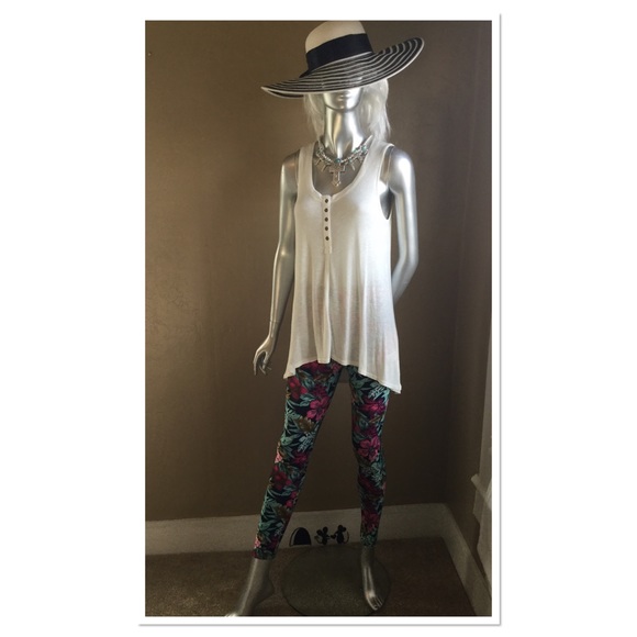 Boutique Pants - Mint & Magenta Floral Leggings Boutique Pants - Mint & Magenta Floral Leggings