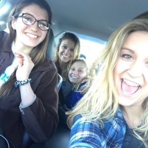 Meet your Posher, Athena