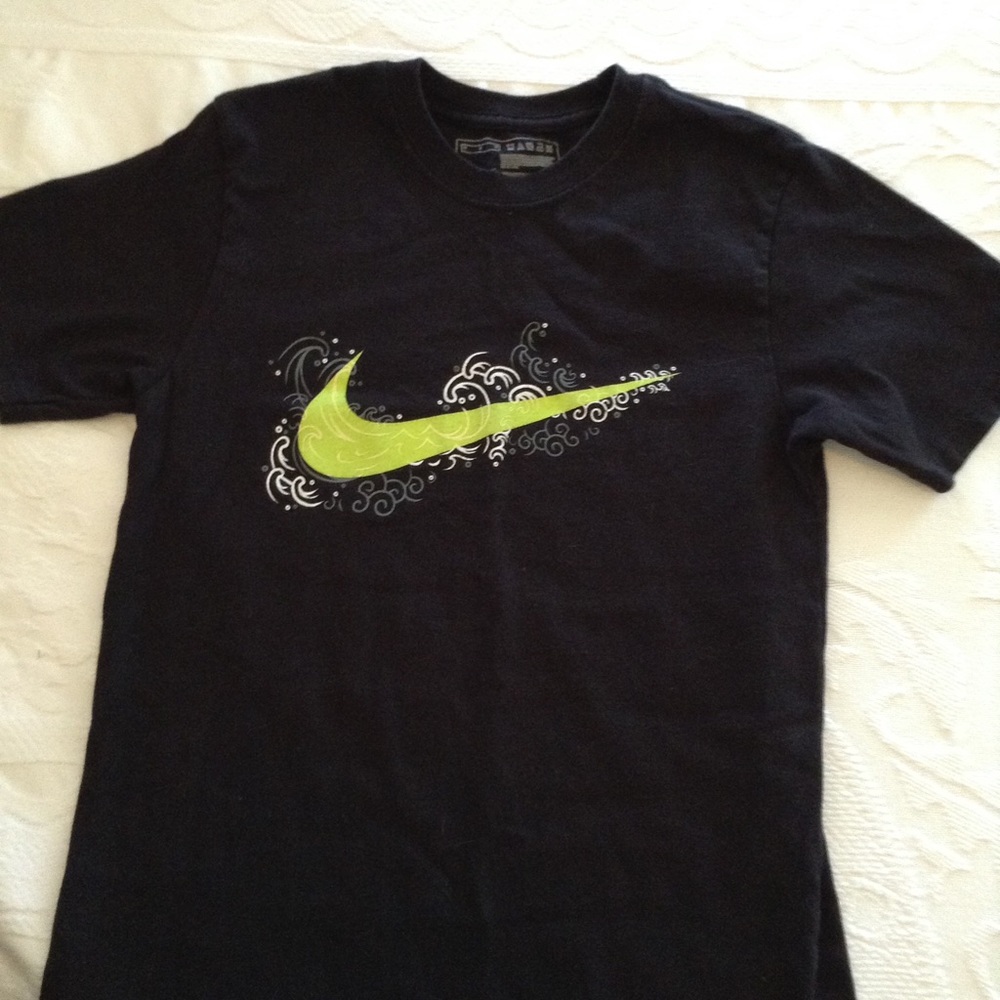 Boys Nike thirst