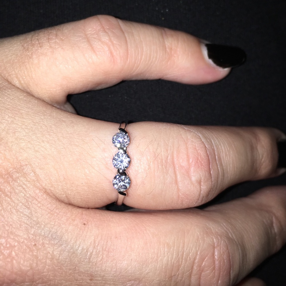 Sparkling Ring