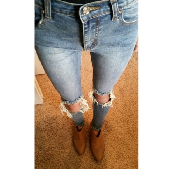 UNIF Peach Pit ripped jeans RARE - Picture 6 of 7