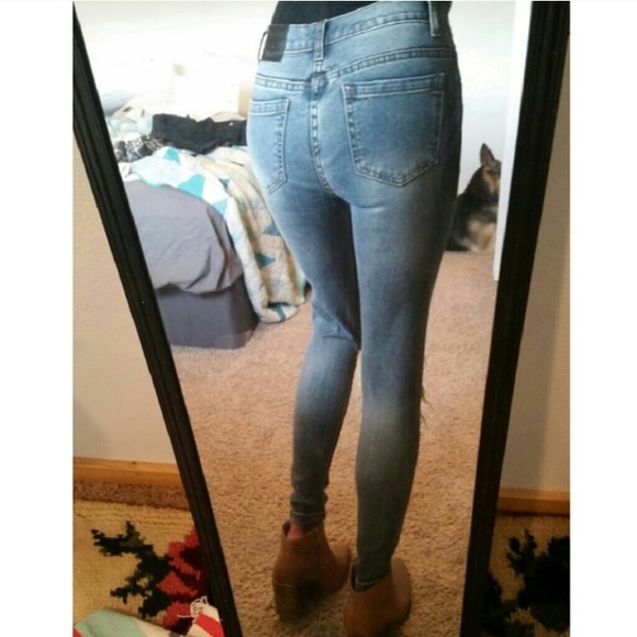 UNIF Peach Pit ripped jeans RARE - Picture 7 of 7