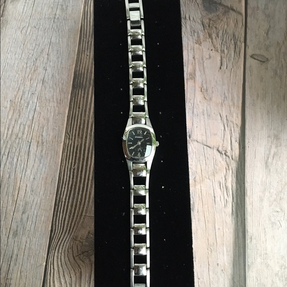 Fossil Women's Silver Link Watch with Black Face - Picture 2 of 2