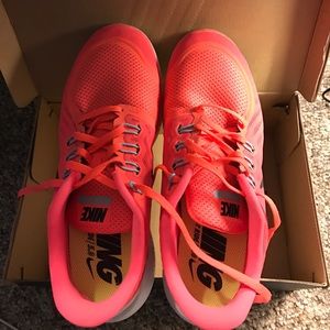 Women's Nike Free Runs