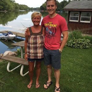 Meet your Posher, Cherry