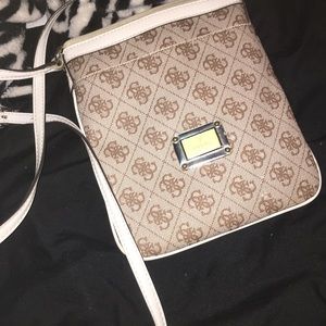 Cream Guess Crossbody