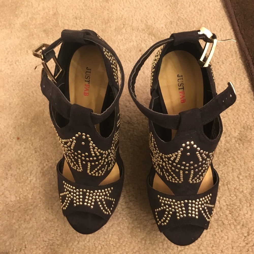 Shoes - Picture 3 of 3