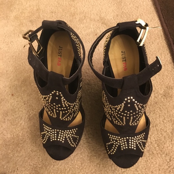 Shoes - Picture 3 of 3