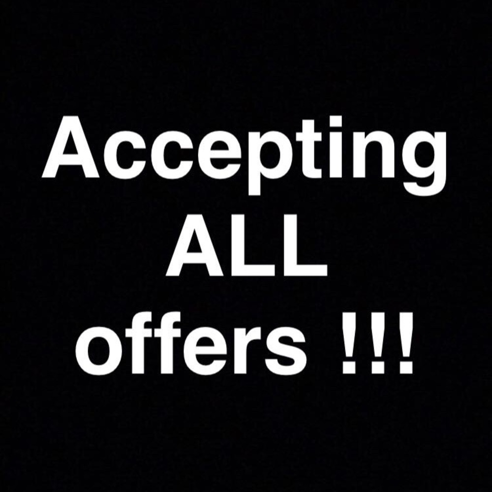 Fast before everything's gone !