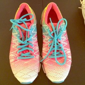 asics gel kinsei 5 size 7 one of a kind! GUT