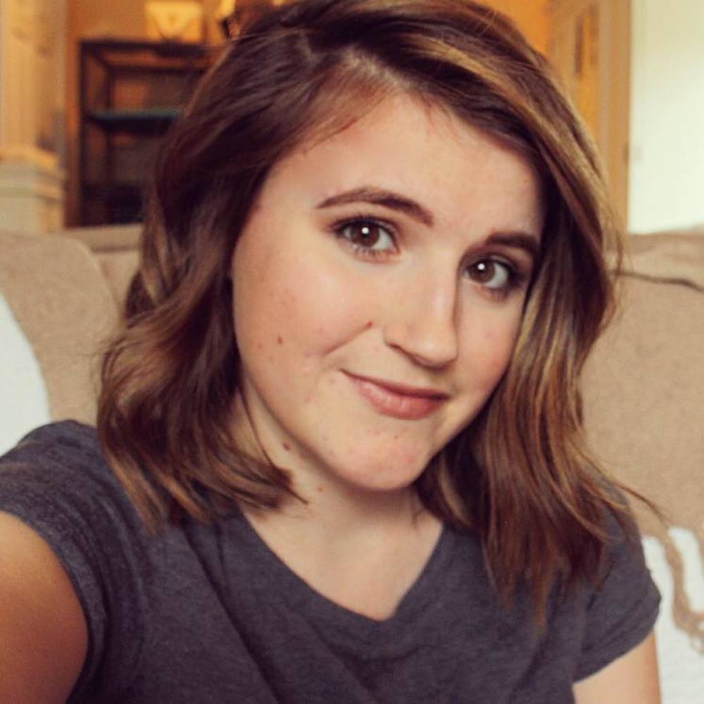 Meet your Posher, Elizabeth