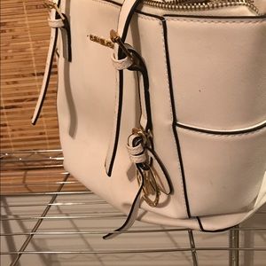 MICHAEL KORS white leather double strap pocketbook