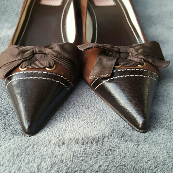 Coach Tulla Brown Kitten Bow Pump - Picture 2 of 8
