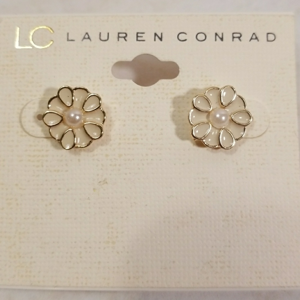 2 Pairs LC Lauren Conrad Flower Stud Earrings - Picture 4 of 4
