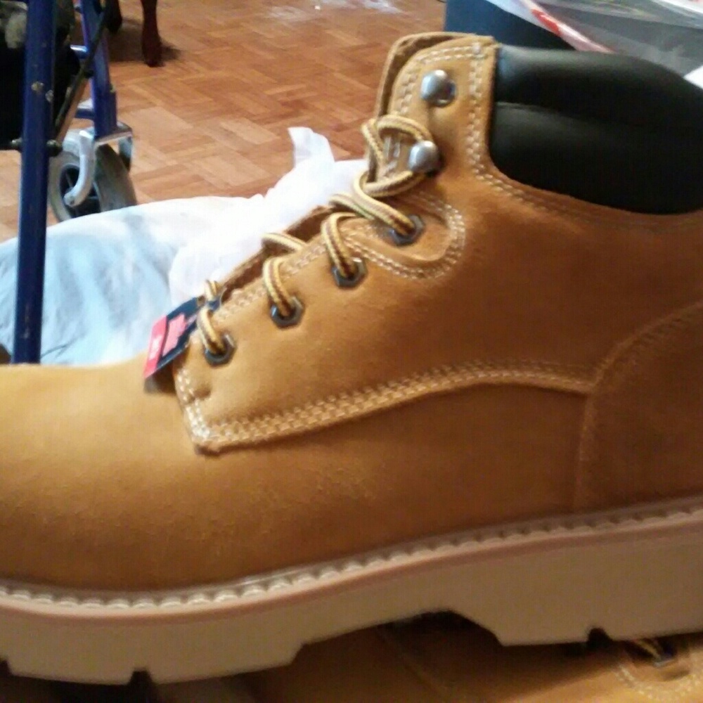 Steel toe work boots