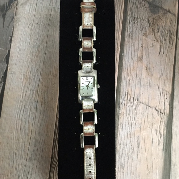 Fossil Women's Silver Rustic Watch - Picture 2 of 2