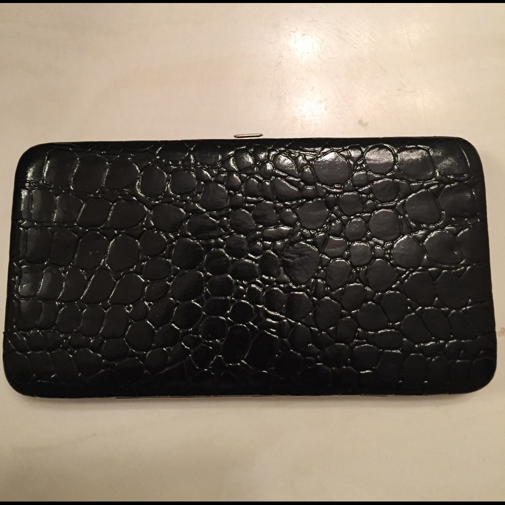 Black wallet