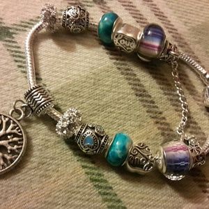Charm bracelet