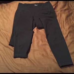 Women's old navy active leggings Sz L