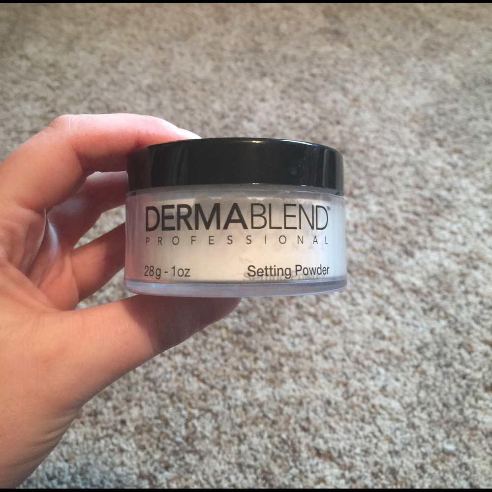 Dermablend setting powder
