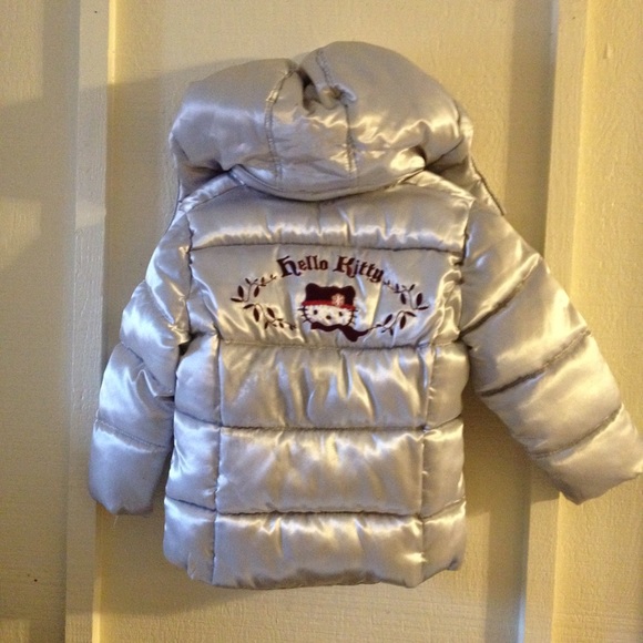 Hello kitty spring sale πΊ π£ π· - Picture 3 of 4