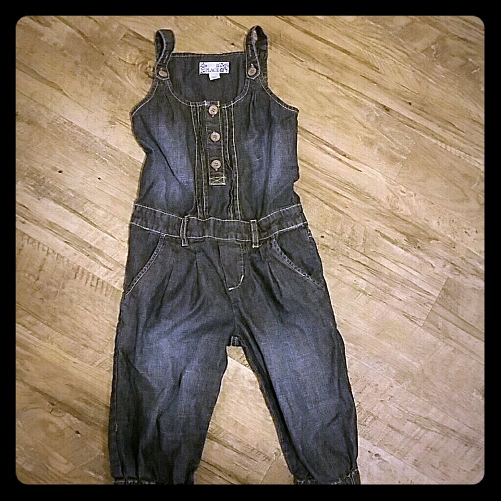 Cropped overalls