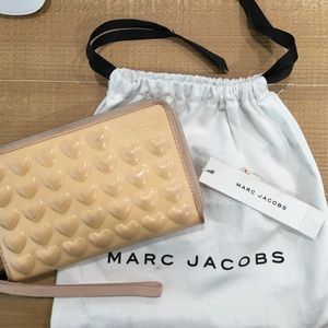 Marc Jacobs Wallet/Wristlet. PEACHY NUDE