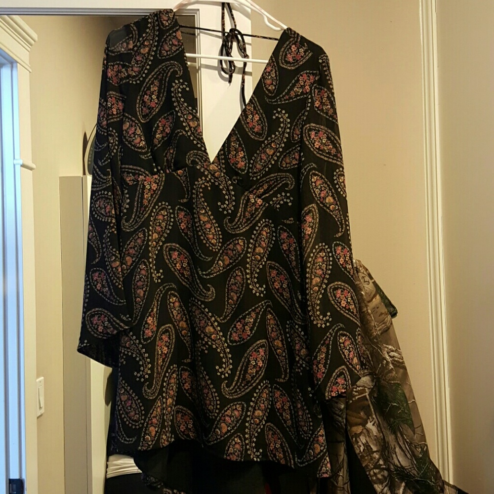 Short black w/designs dress