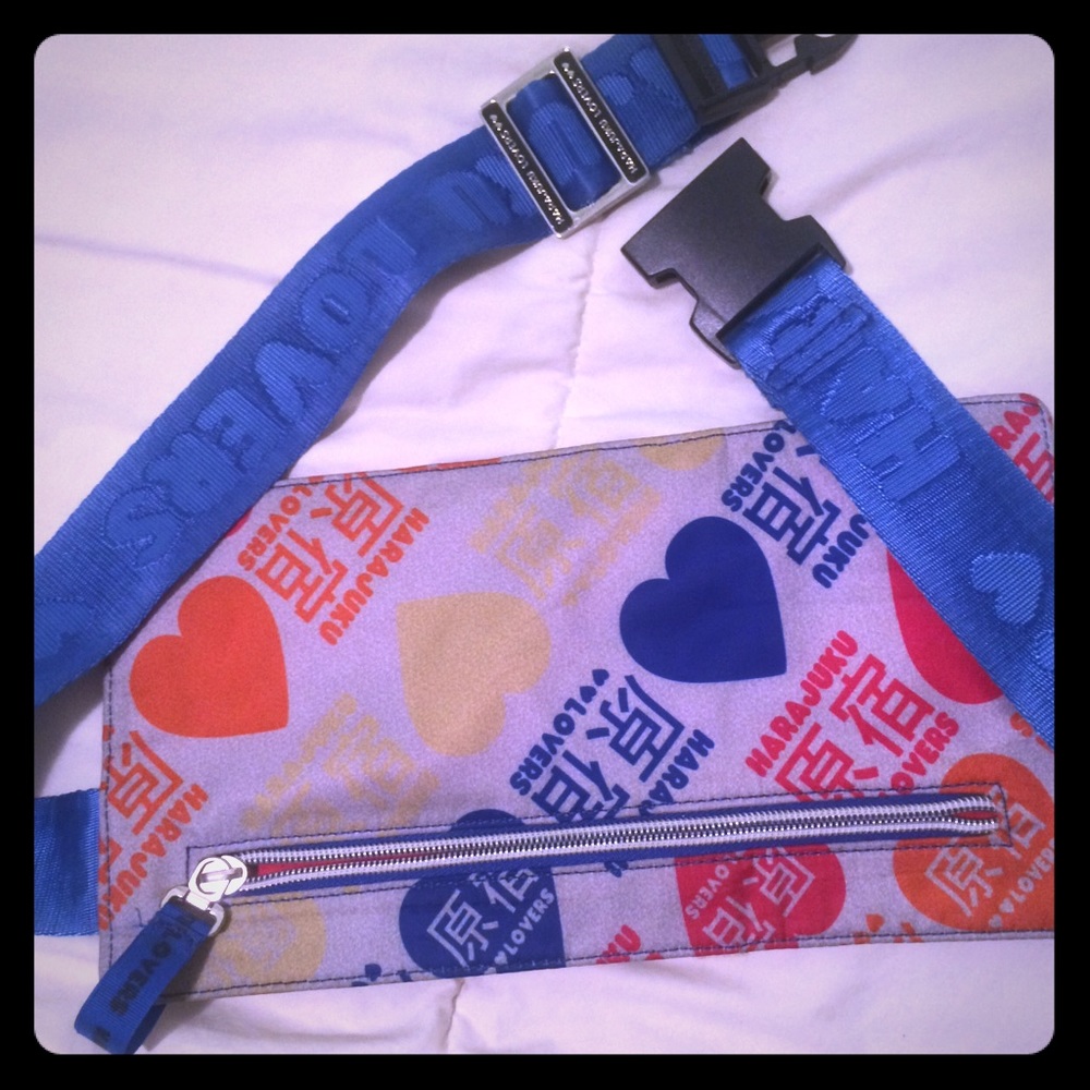 Harajuku Lovers fanny pack😜😁