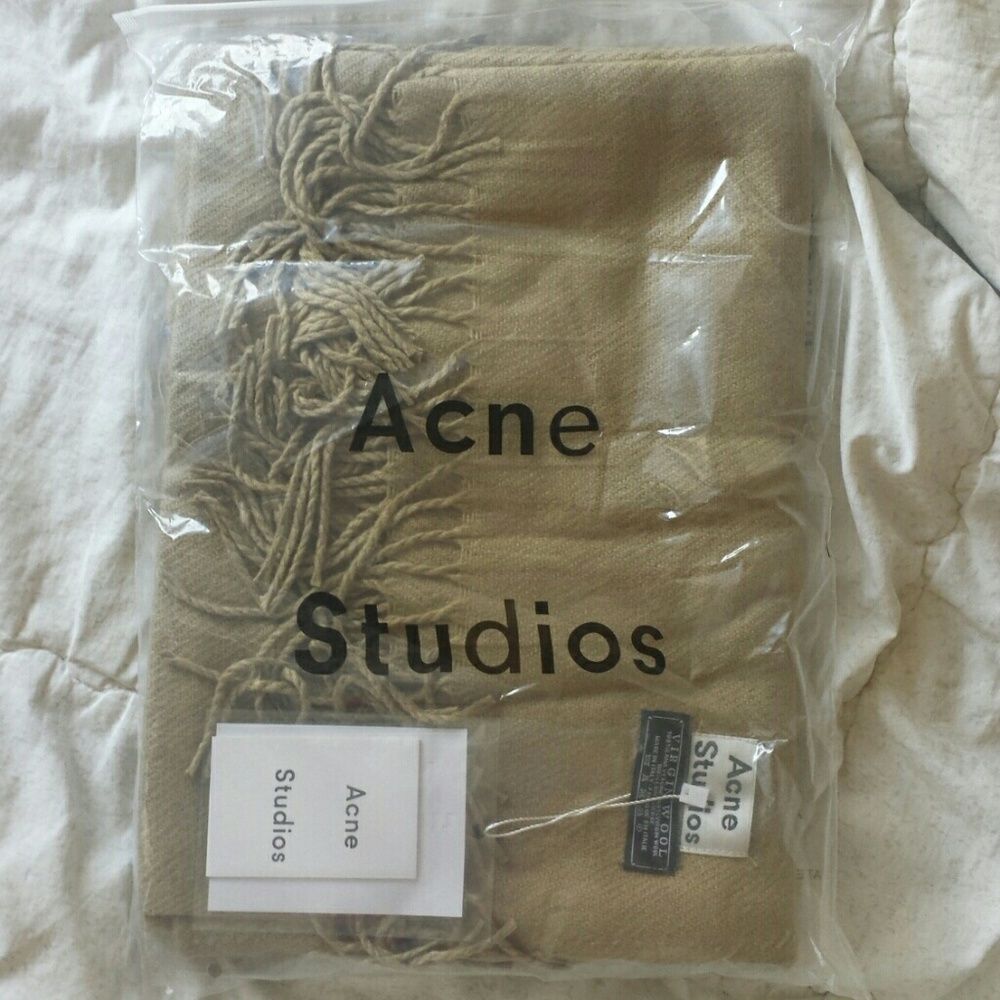 Beige scarf acne studio